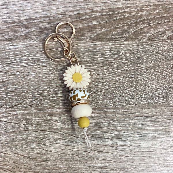 Keyring - Daisy Cream with Cow print Bead