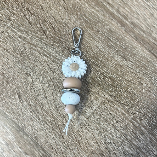 Keyring - Daisy White Splatter with Tan