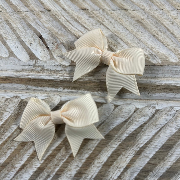 Bow Clip - Cream (2)